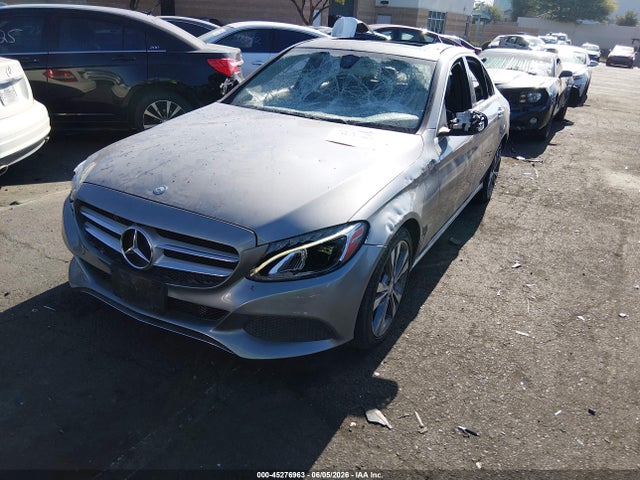 55SWF4JB0FU048154 Mercedes-Benz C 300 Luxury/sport