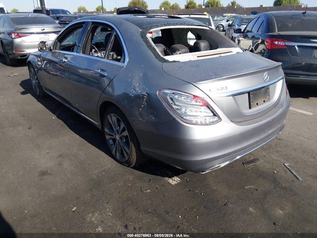 55SWF4JB0FU048154 Mercedes-Benz C 300 Luxury/sport