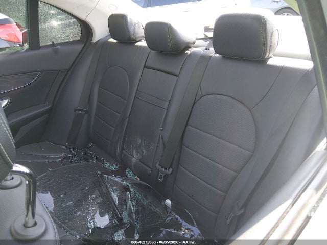 55SWF4JB0FU048154 Mercedes-Benz C 300 Luxury/sport
