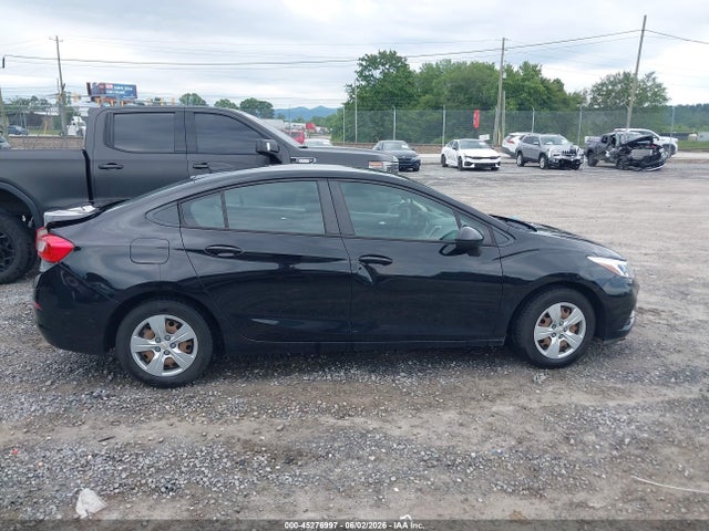 1G1BC5SM1H7205691 Chevrolet Cruze Ls Auto