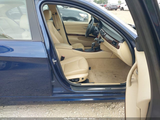 45277017 :رقم المزاد ، WBAPK7G53BNN86649 vin ، 2011 Bmw 328i Xdrive مزاد بيع