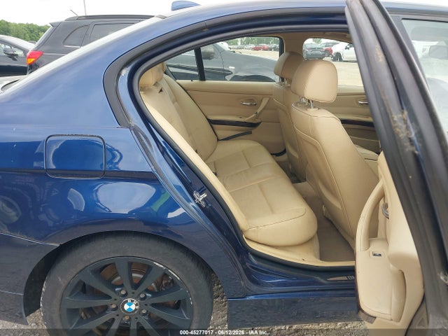 45277017 :رقم المزاد ، WBAPK7G53BNN86649 vin ، 2011 Bmw 328i Xdrive مزاد بيع