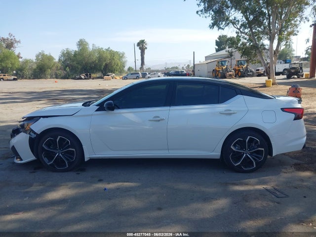 1N4BL4CW8RN337335 Nissan Altima Sr Intelligent Awd