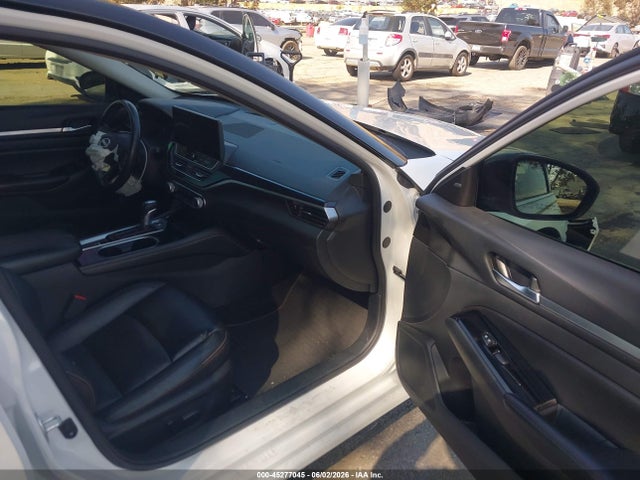 1N4BL4CW8RN337335 Nissan Altima Sr Intelligent Awd