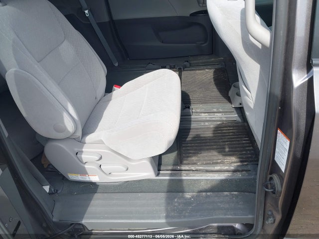 2016 Toyota Sienna Le 8 Passenger მანქანა იყიდება აუქციონზე, vin: 5TDKK3DC1GS709696, აუქციონის ნომერი: 45277113