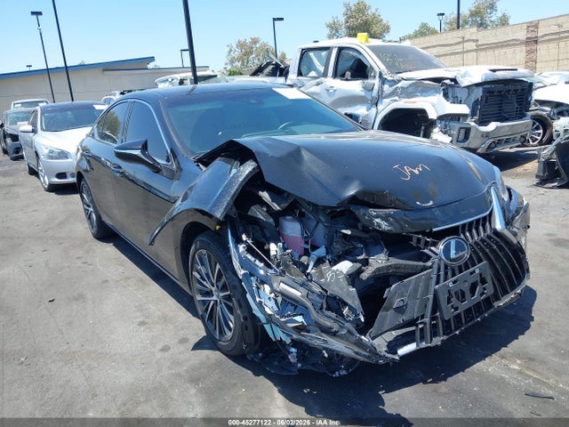 Lexus ES 300H 2025 58ADA1C19SU069603 Image 6