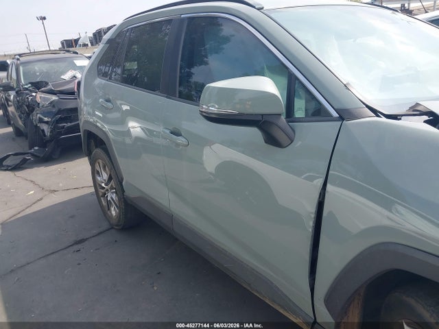 2T3C1RFV4MC087745 Toyota Rav4 Xle Premium