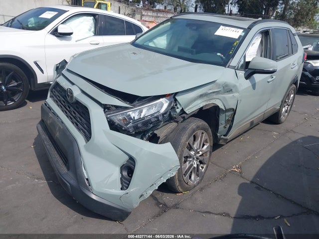 2T3C1RFV4MC087745 Toyota Rav4 Xle Premium