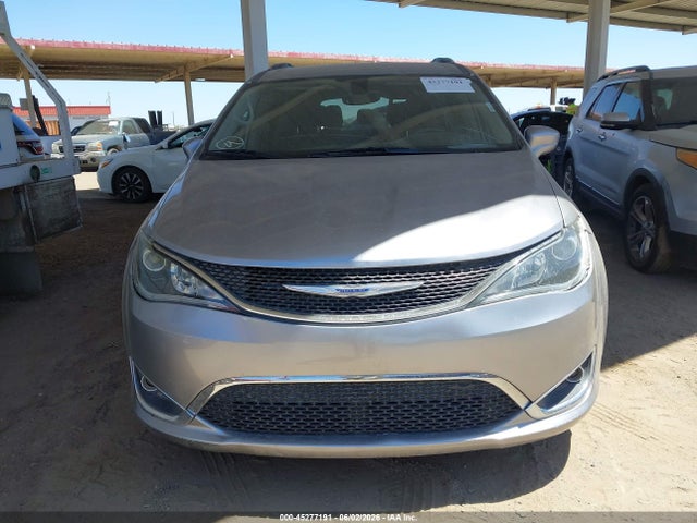 45277191 :رقم المزاد ، 2C4RC1BG1KR609136 vin ، 2019 Chrysler Pacifica Touring L مزاد بيع