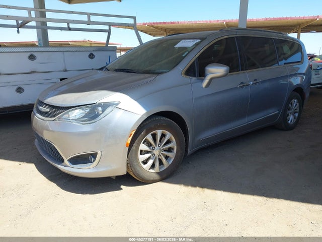 45277191 :رقم المزاد ، 2C4RC1BG1KR609136 vin ، 2019 Chrysler Pacifica Touring L مزاد بيع