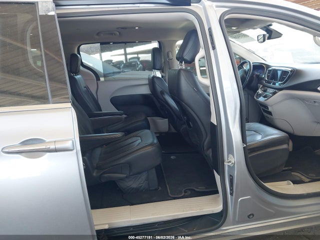 45277191 :رقم المزاد ، 2C4RC1BG1KR609136 vin ، 2019 Chrysler Pacifica Touring L مزاد بيع