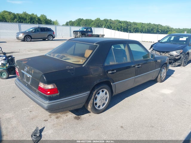 45277200 :رقم المزاد ، WDBEA32E9RC131953 vin ، 1994 Mercedes-benz E 320 مزاد بيع