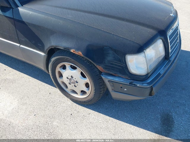 45277200 :رقم المزاد ، WDBEA32E9RC131953 vin ، 1994 Mercedes-benz E 320 مزاد بيع
