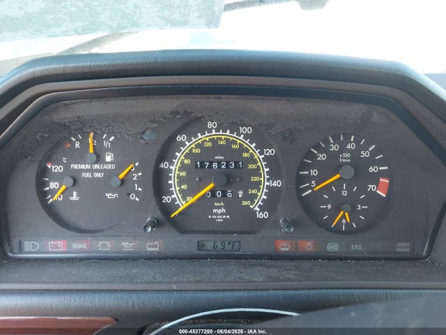 45277200 :رقم المزاد ، WDBEA32E9RC131953 vin ، 1994 Mercedes-benz E 320 مزاد بيع