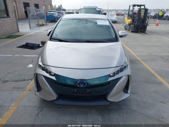 45277235 :رقم المزاد ، JTDKARFP1H3048423 vin ، 2017 Toyota Prius Prime Premium مزاد بيع