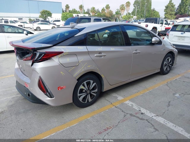 45277235 :رقم المزاد ، JTDKARFP1H3048423 vin ، 2017 Toyota Prius Prime Premium مزاد بيع