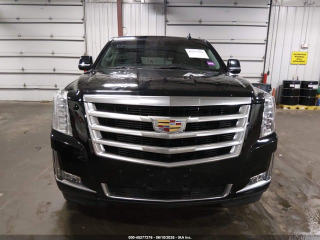 45277276 :رقم المزاد ، 1GYS4BKJ8GR417042 vin ، 2016 Cadillac Escalade Luxury Collection مزاد بيع