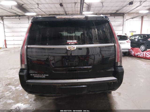 2016 Cadillac Escalade Luxury Collection მანქანა იყიდება აუქციონზე, vin: 1GYS4BKJ8GR417042, აუქციონის ნომერი: 45277276
