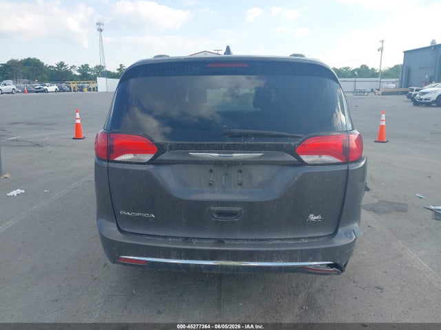 Chrysler Pacifica Touring-l 2017 2C4RC1BG1HR661519 Image 16
