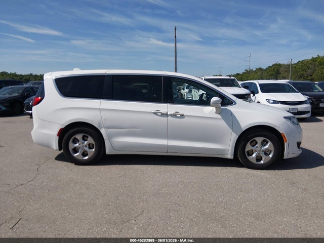 Продаж на аукціоні авто 2019 Chrysler Pacifica Hybrid Touring Plus, vin: 2C4RC1H78KR679076, номер лоту: 45277369