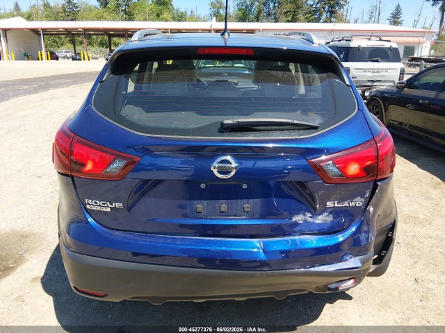 JN1BJ1CR1JW206807 Nissan Rogue Sport Sl