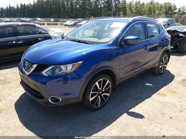 JN1BJ1CR1JW206807 Nissan Rogue Sport Sl