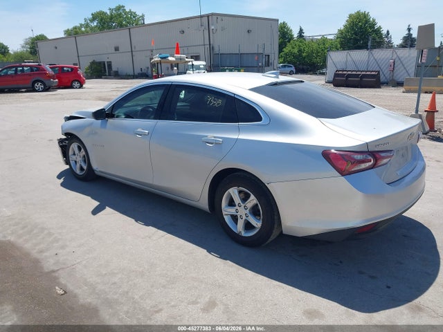 1G1ZD5STXNF132115 Chevrolet Malibu Fwd Lt