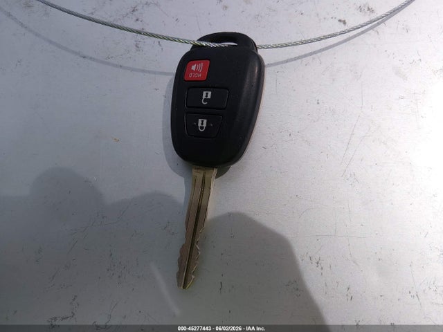 Продажа на аукционе авто 2015 Toyota Rav4 Le, vin: JTMZFREV7FD054430, номер лота: 45277443