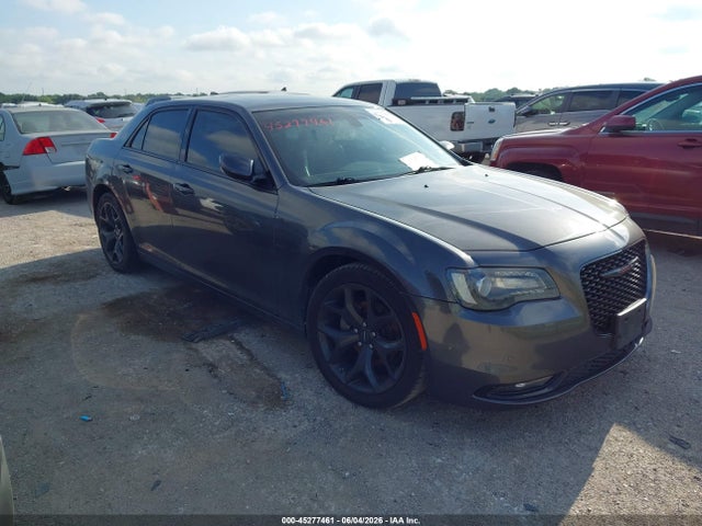 45277461 :رقم المزاد ، 2C3CCABG8NH221762 vin ، 2022 Chrysler 300 S مزاد بيع