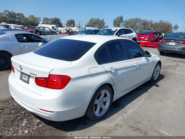 BMW 328I 2014 WBA3C1G52ENR49939 Image 4