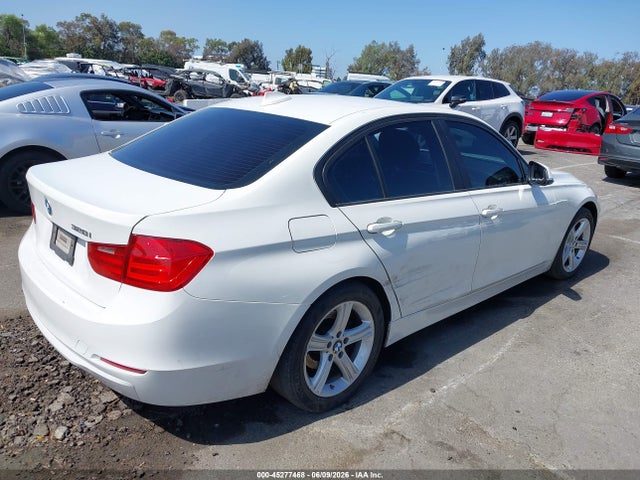 BMW 328I 2014 WBA3C1G52ENR49939 Image 6
