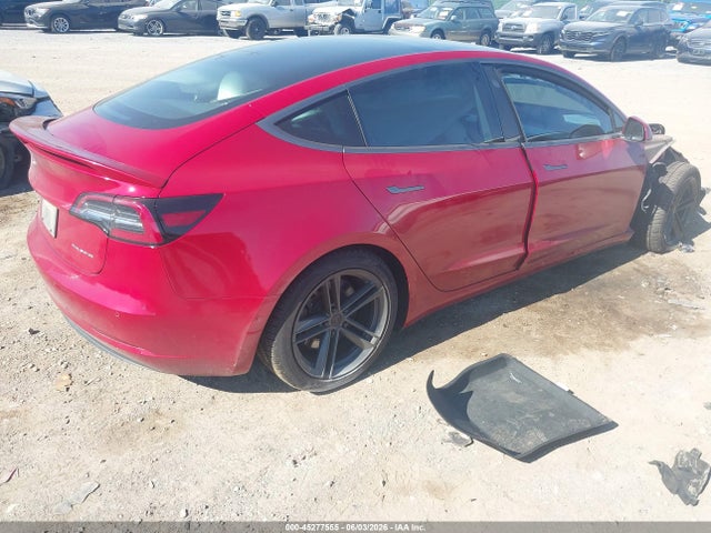 Tesla Model 3 Long Range/performance 2019 5YJ3E1EB1KF390898 Image 4
