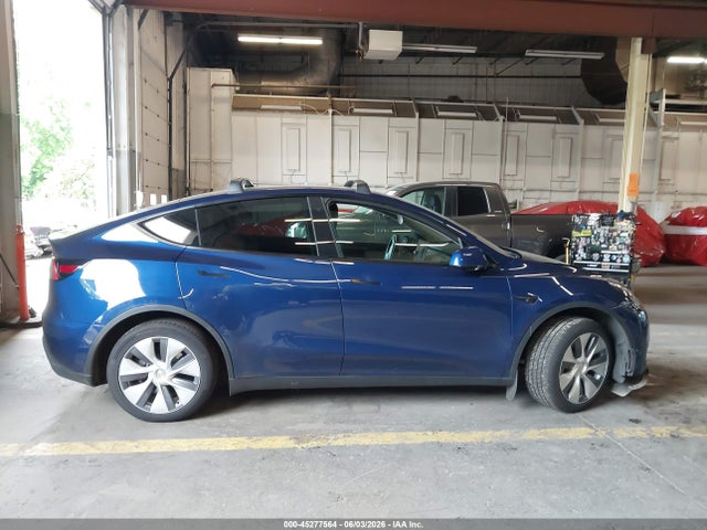 Продаж на аукціоні авто 2022 Tesla Model Y Long Range Dual Motor All-wheel Drive, vin: 7SAYGDEE8NF428579, номер лоту: 45277564