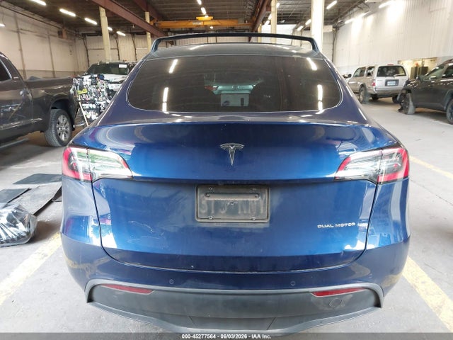 Продаж на аукціоні авто 2022 Tesla Model Y Long Range Dual Motor All-wheel Drive, vin: 7SAYGDEE8NF428579, номер лоту: 45277564