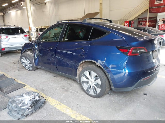 Продаж на аукціоні авто 2022 Tesla Model Y Long Range Dual Motor All-wheel Drive, vin: 7SAYGDEE8NF428579, номер лоту: 45277564