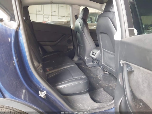 Продаж на аукціоні авто 2022 Tesla Model Y Long Range Dual Motor All-wheel Drive, vin: 7SAYGDEE8NF428579, номер лоту: 45277564