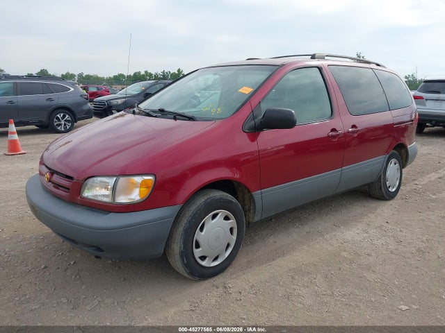 45277565 :رقم المزاد ، 4T3ZF13C6WU074593 vin ، 1998 Toyota Sienna Le مزاد بيع