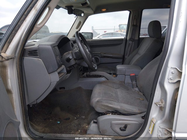 45277611 :رقم المزاد ، 1J8HG48K16C171108 vin ، 2006 Jeep Commander مزاد بيع