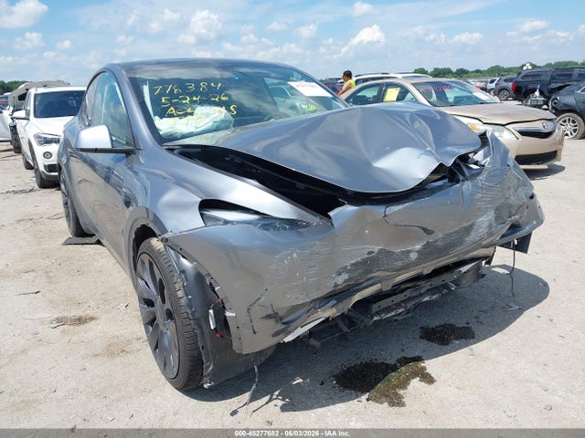 Tesla Model Y Performance Dual Motor All-wheel Drive 2024 7SAYGDEFXRA327636 головне зображення
