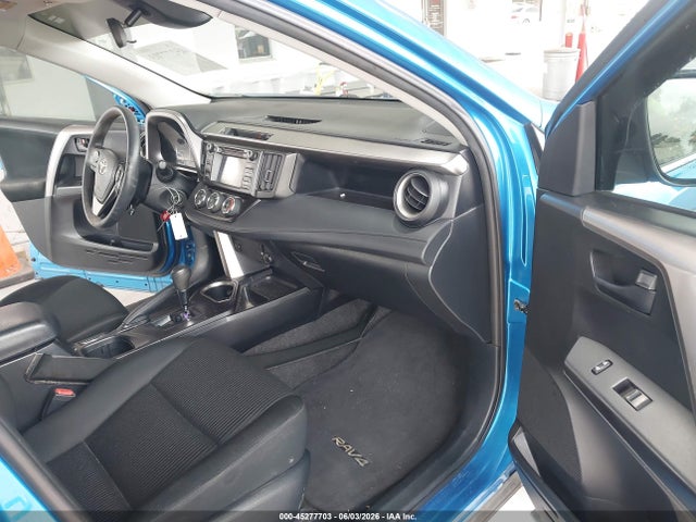 Продаж на аукціоні авто 2018 Toyota Rav4 Le, vin: JTMZFREV3JJ178463, номер лоту: 45277703