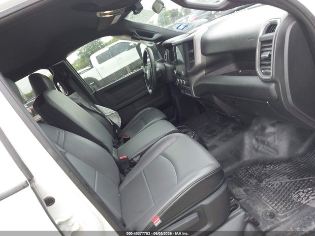 45277753 :رقم المزاد ، 3C6UR4HJ4RG192373 vin ، 2024 Ram 2500 Tradesman  4x2 8' Box مزاد بيع