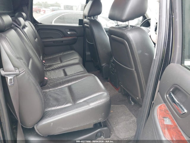 2011 Cadillac Escalade Ext Premium მანქანა იყიდება აუქციონზე, vin: 3GYT4NEF6BG312635, აუქციონის ნომერი: 45277858