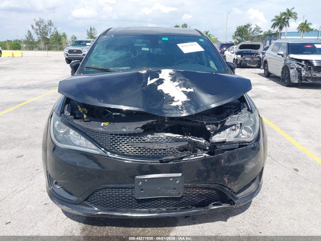 Продаж на аукціоні авто 2019 Chrysler Pacifica Touring Plus, vin: 2C4RC1FGXKR523172, номер лоту: 45277935