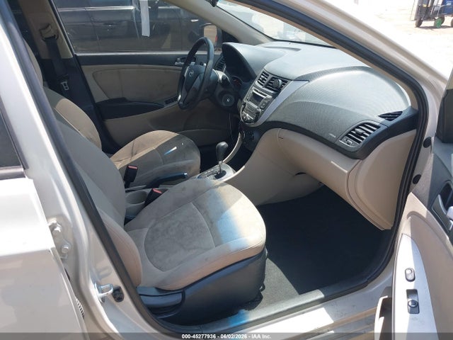 KMHCT4AEXGU982818 Hyundai ACCENT SE