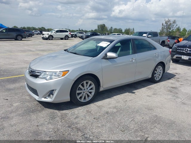 45277982 :رقم المزاد ، 4T1BF1FK7DU696940 vin ، 2013 Toyota Camry Xle مزاد بيع
