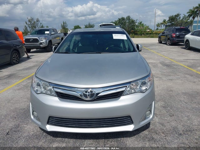 45277982 :رقم المزاد ، 4T1BF1FK7DU696940 vin ، 2013 Toyota Camry Xle مزاد بيع
