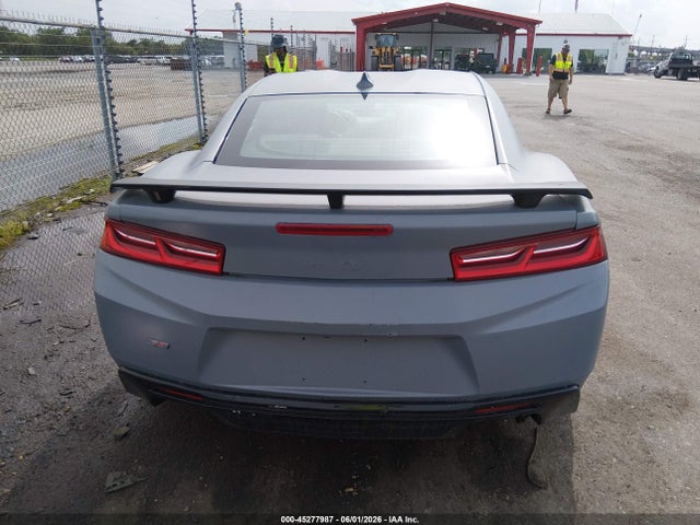 Chevrolet Camaro 1ss 2017 1G1FE1R73H0165532 Image 16