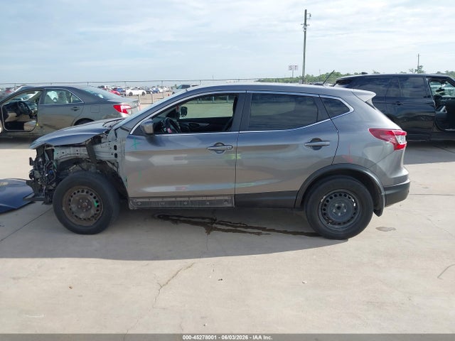 JN1BJ1CVXLW550958 Nissan Rogue Sport S Fwd Xtronic Cvt