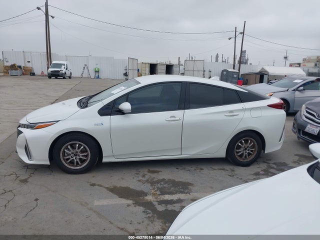 Toyota Prius Prime Xle 2020 JTDKARFP9L3143126 Image 14