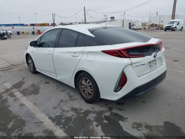 Toyota Prius Prime Xle 2020 JTDKARFP9L3143126 Image 3